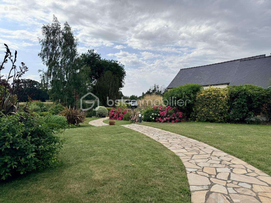 Ensemble immobilier de caractère au cœur de la campagne de Plestan - photo 8