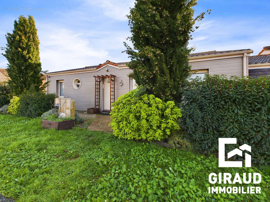 Maison à FONTENAY-LE-COMTE