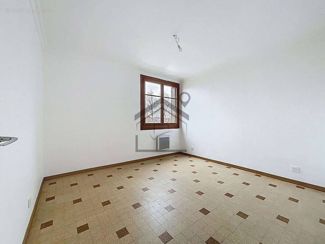 Appartement 61 m² à Marseille-15e  - photo 7