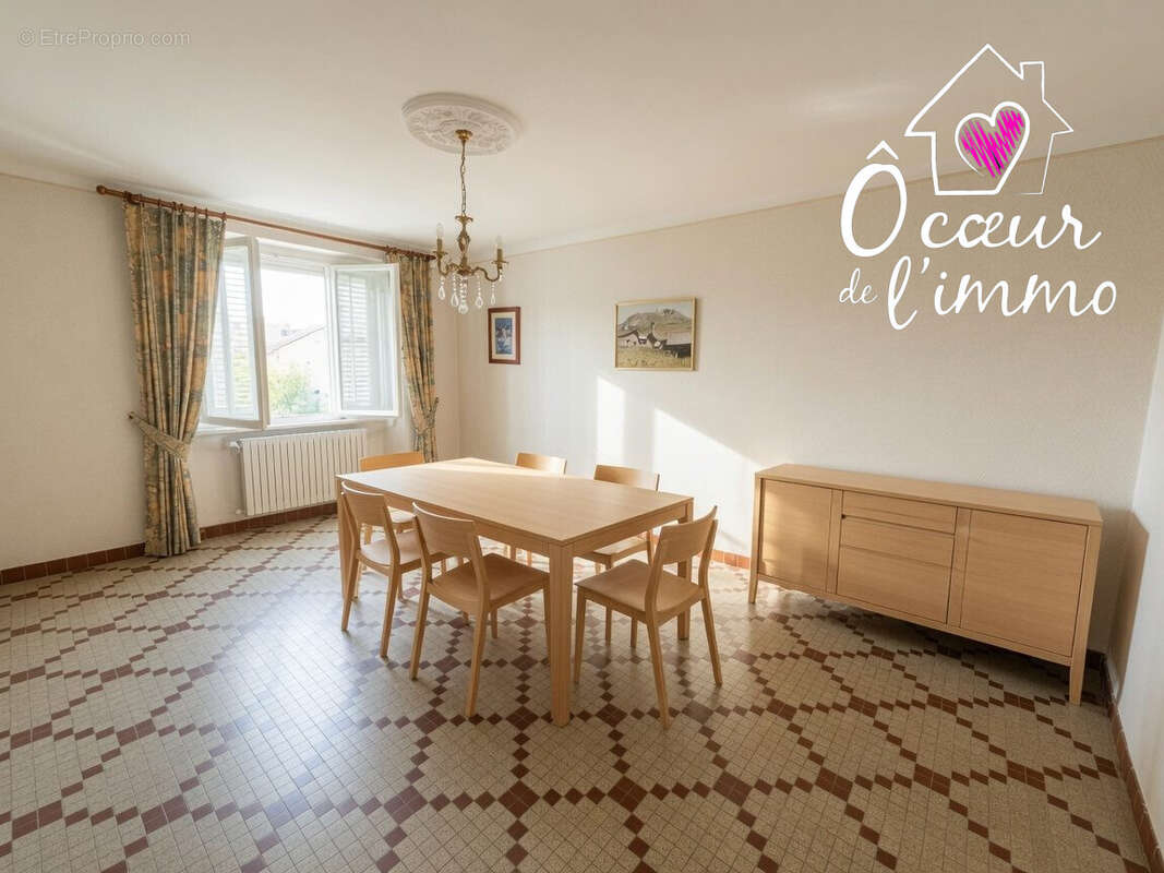 Maison 130 m² à Saint-Macaire-En-Mauges  - photo 5