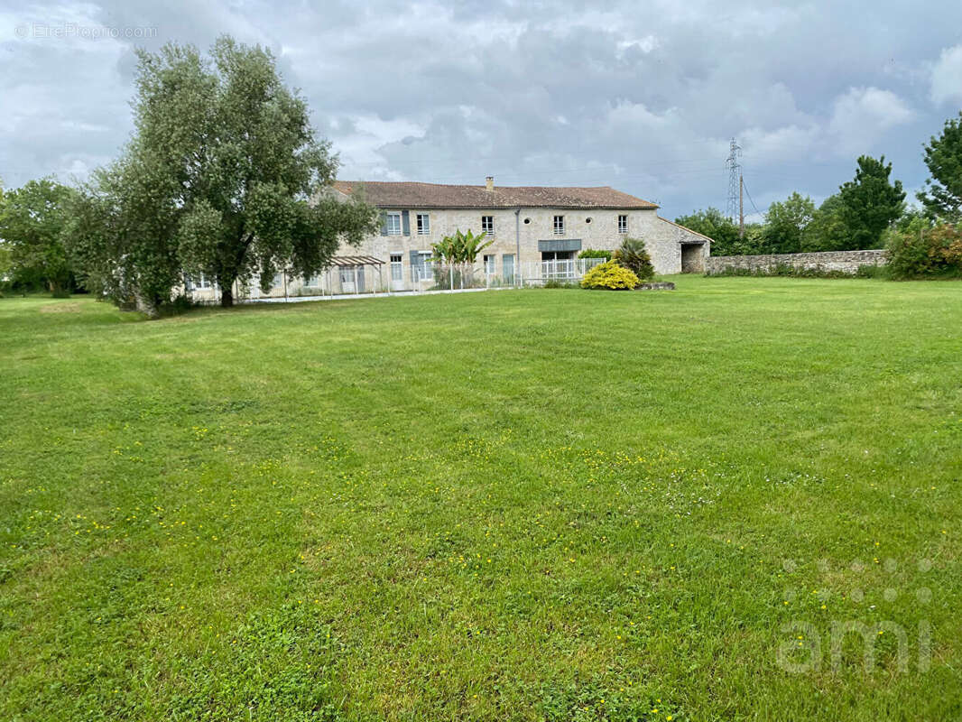 Maison Aiffres - photo 15