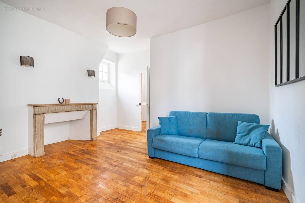 Appartement à PARIS-2E