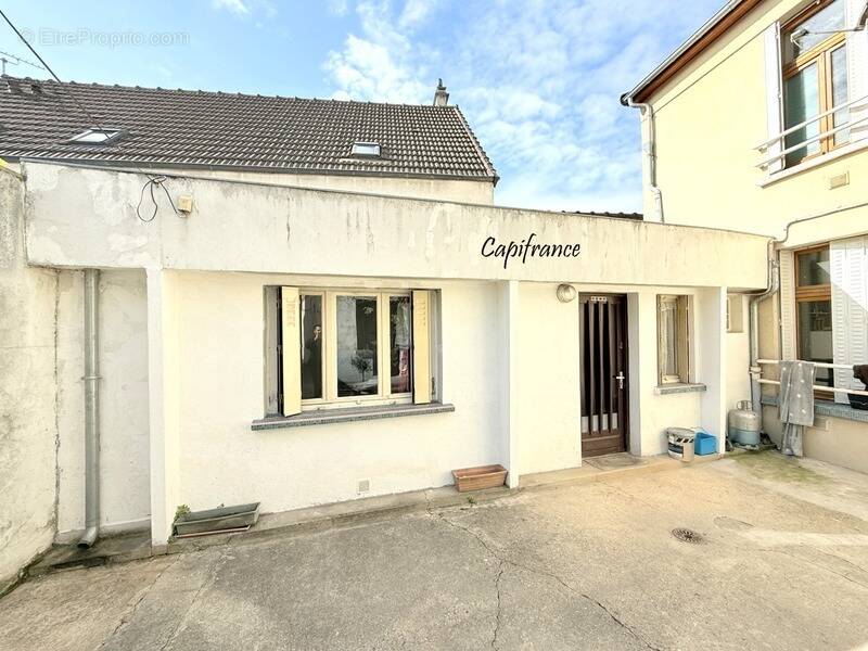 Appartement à LE BOURGET