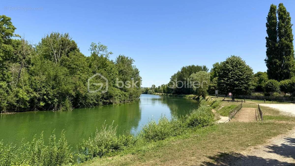 Maison à GERMIGNY-L&#039;EVEQUE