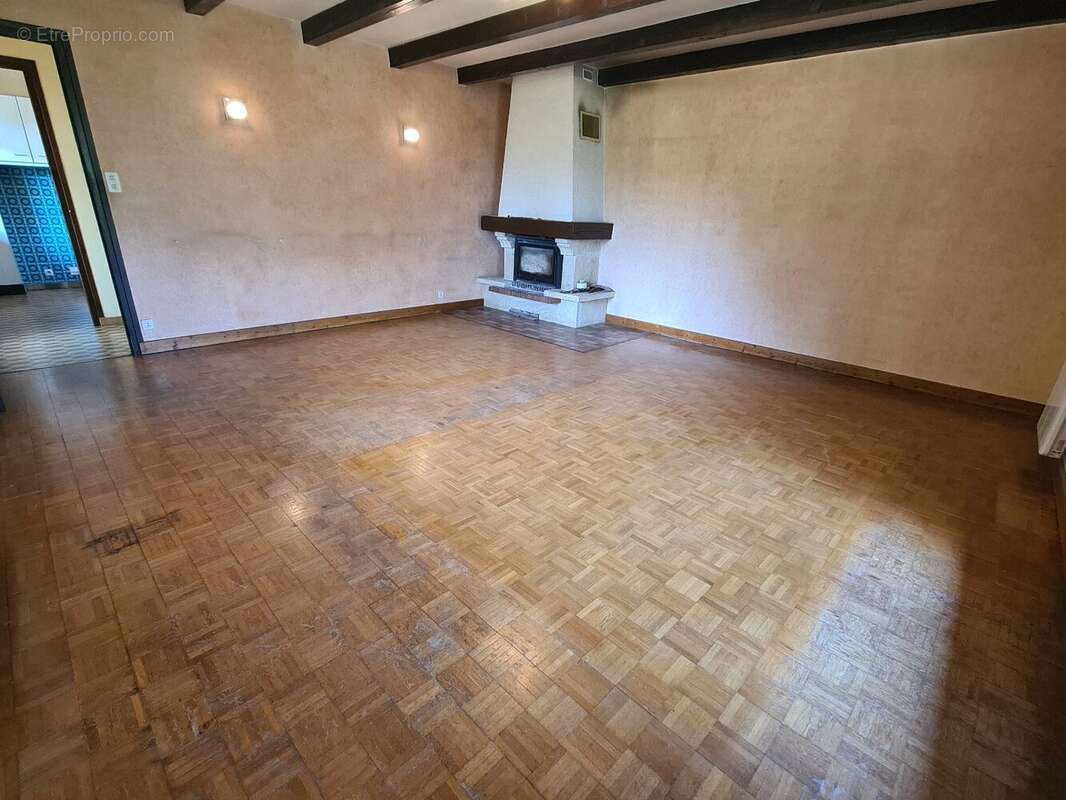Maison 96 m² à Aiton  - photo 3