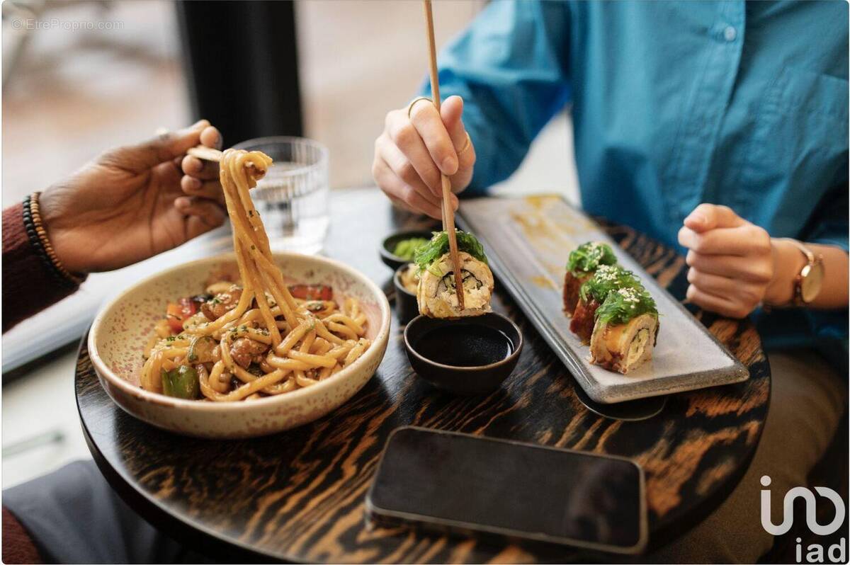 Photo 1 - Commerce à LE PLESSIS-ROBINSON