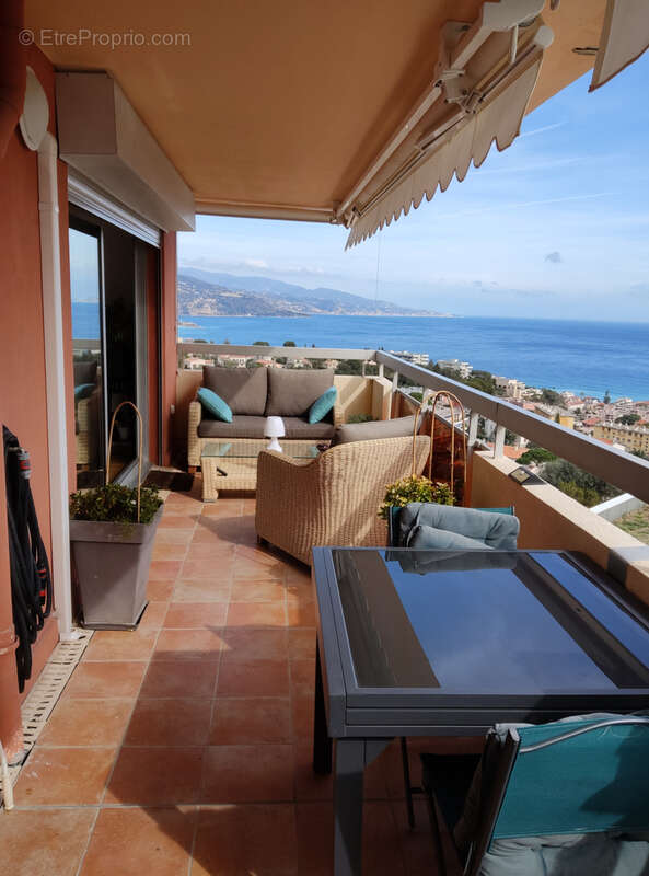 Appartement à ROQUEBRUNE-CAP-MARTIN