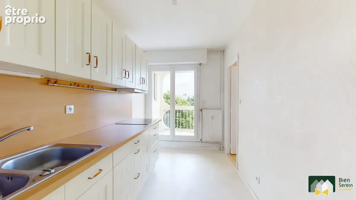 Appartement 4 pièces 68 m² à vendre à Chartres (28000) - photo 2