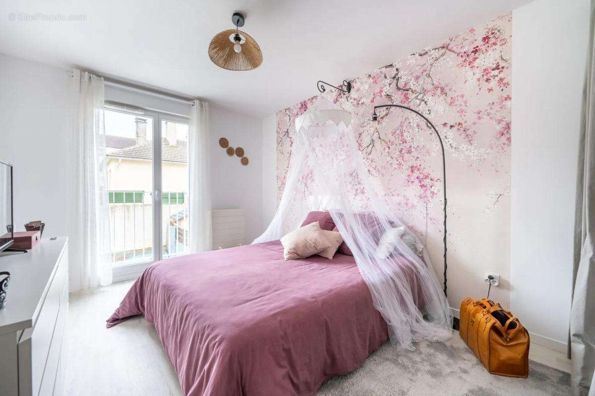 Appartement à MANTES-LA-VILLE