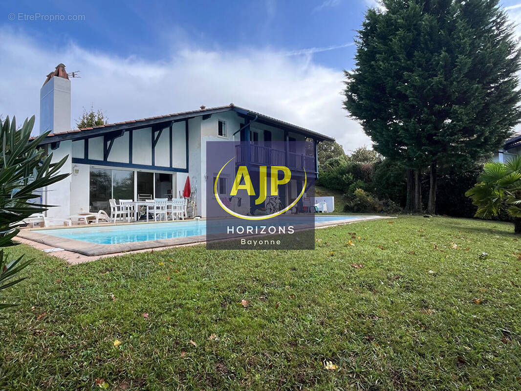 Maison à BASSUSSARRY