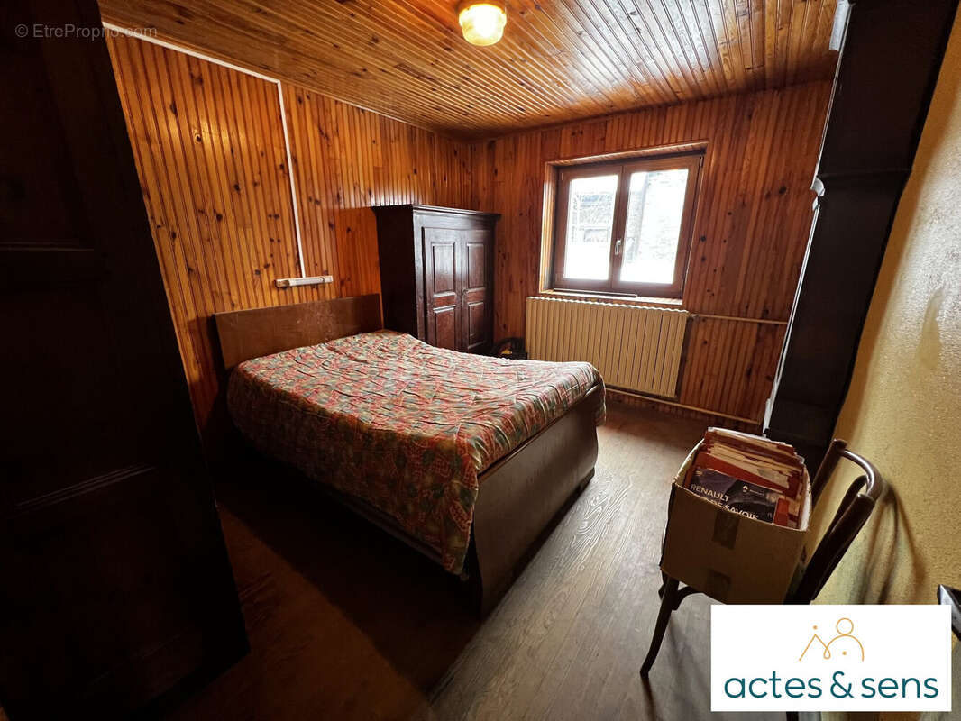 Maison à ALBIEZ-MONTROND