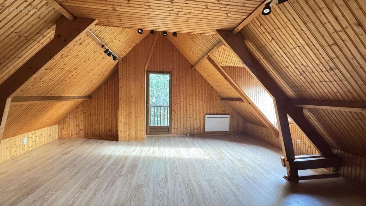 Maison à MONT-SAINT-AIGNAN