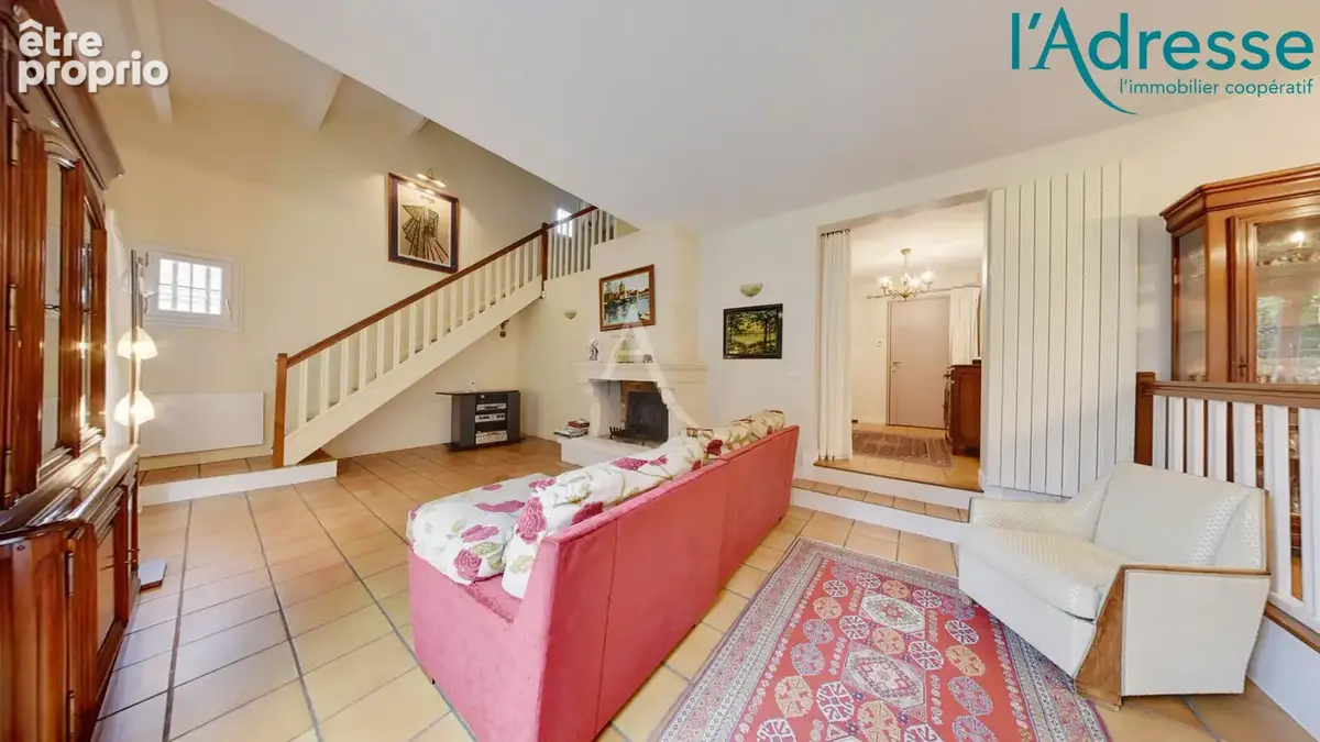 Maison Villiers Sur Marne 4 pièces 212m² au sol ! - photo 2