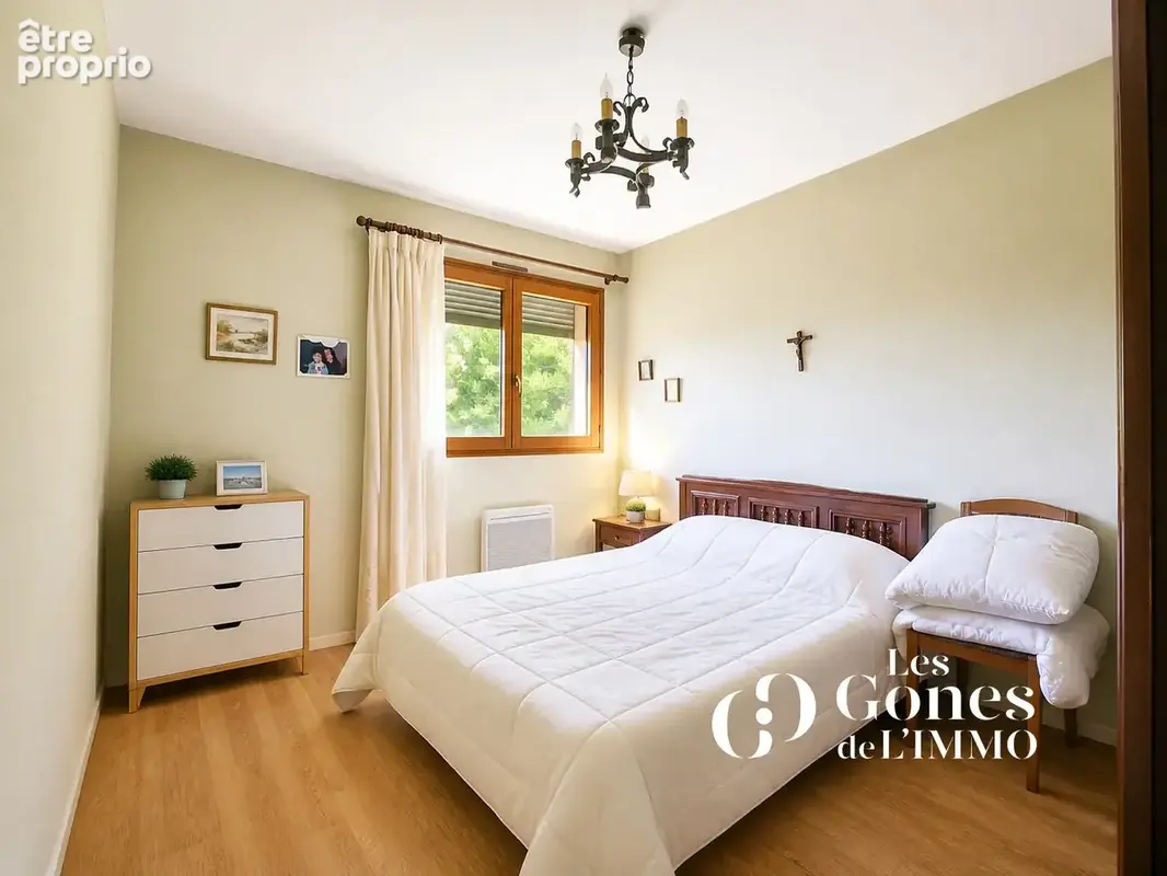 CRAPONNE   Villa 5 pièces de 126 M2 avec 4 chambres et jardin de 630 m2 - photo 5