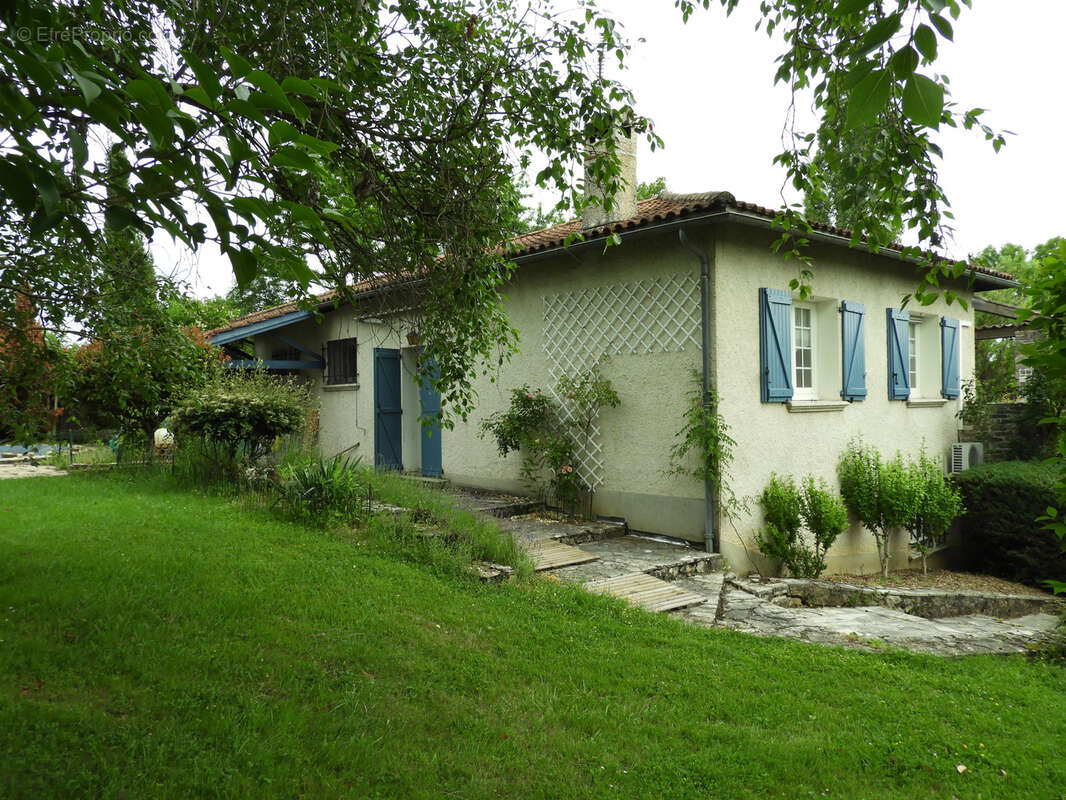 Maison à VILLEFRANCHE-DE-ROUERGUE