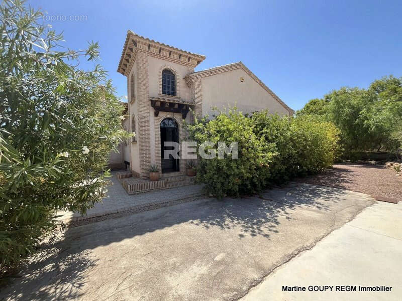 Maison à COULEUVRE