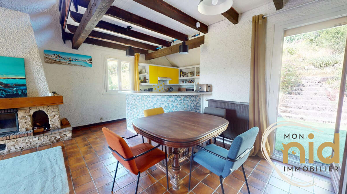 Maison à MIRIBEL-LANCHATRE