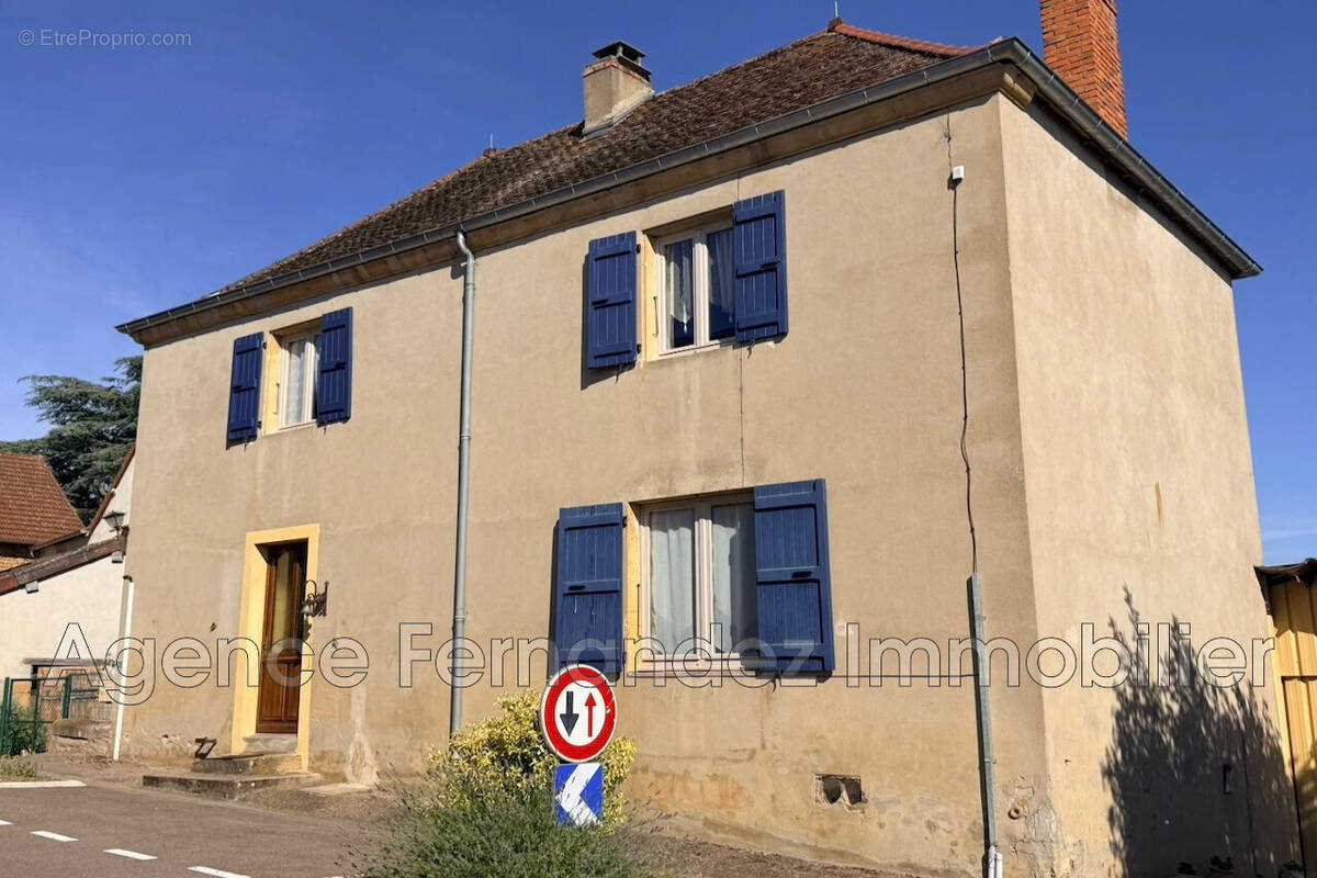 Maison à MAILLY