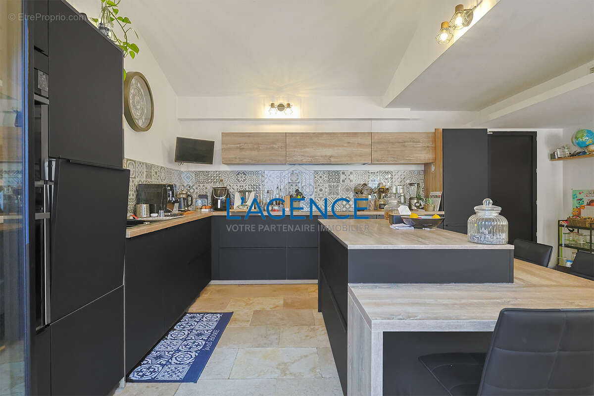 Maison à HYERES