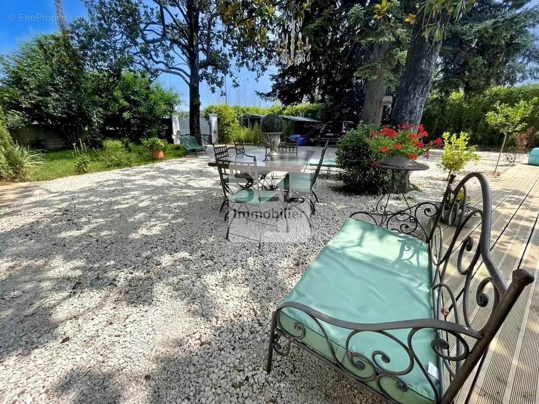 Maison à BAGNOLS-SUR-CEZE