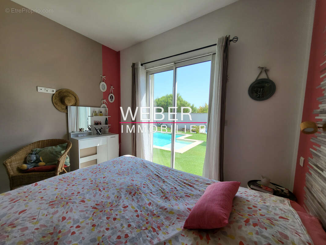 OLLIOULES - Plain pied 4 ch - Piscine - 675 m2 - photo 9