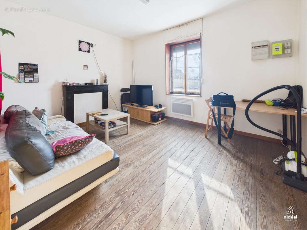 Appartement à FEIGNIES
