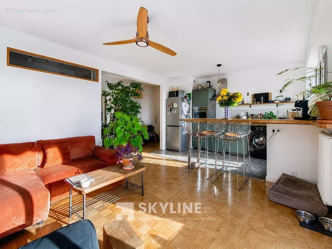 Appartement à MARSEILLE-1E