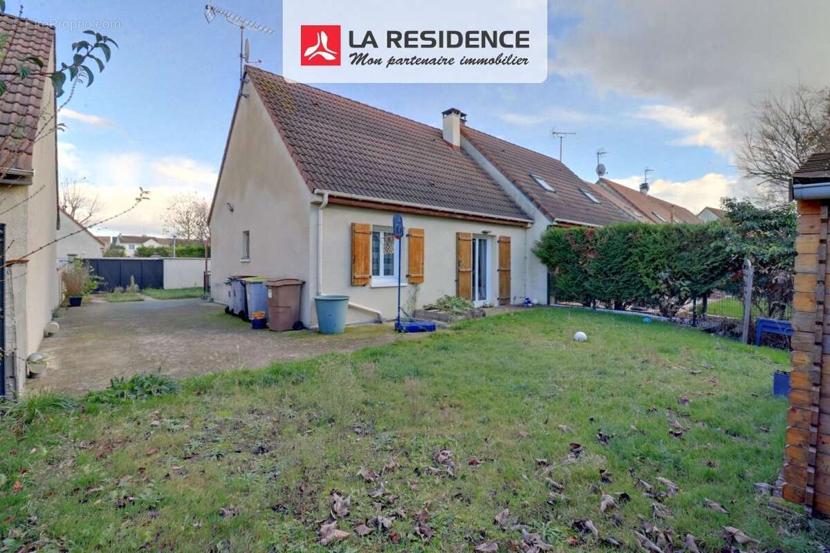 Maison à MERY-SUR-OISE