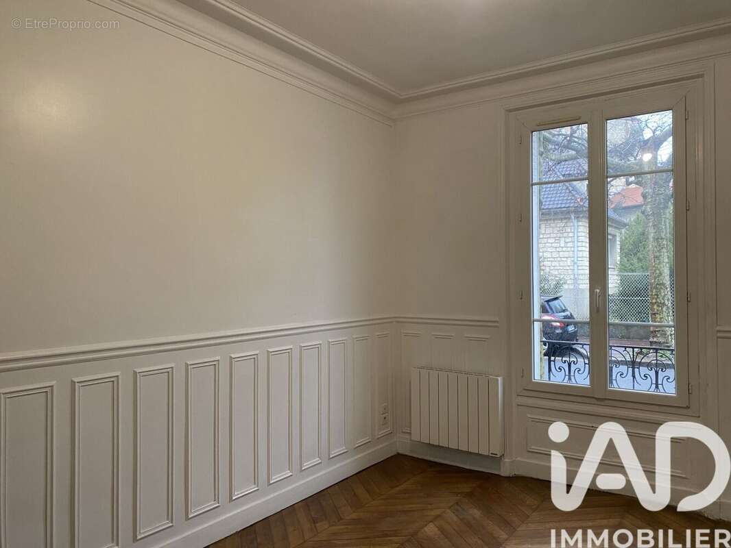 Photo 2 - Appartement à LA GARENNE-COLOMBES