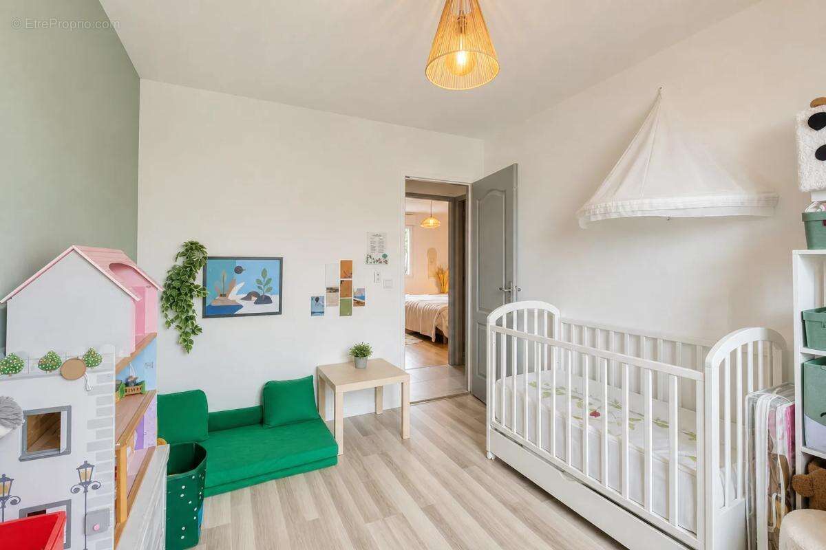 Maison plain-pied 6 pièces avec jardin et piscine - photo 25
