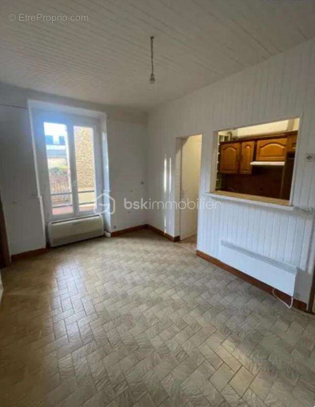 Appartement à CORBEIL-ESSONNES