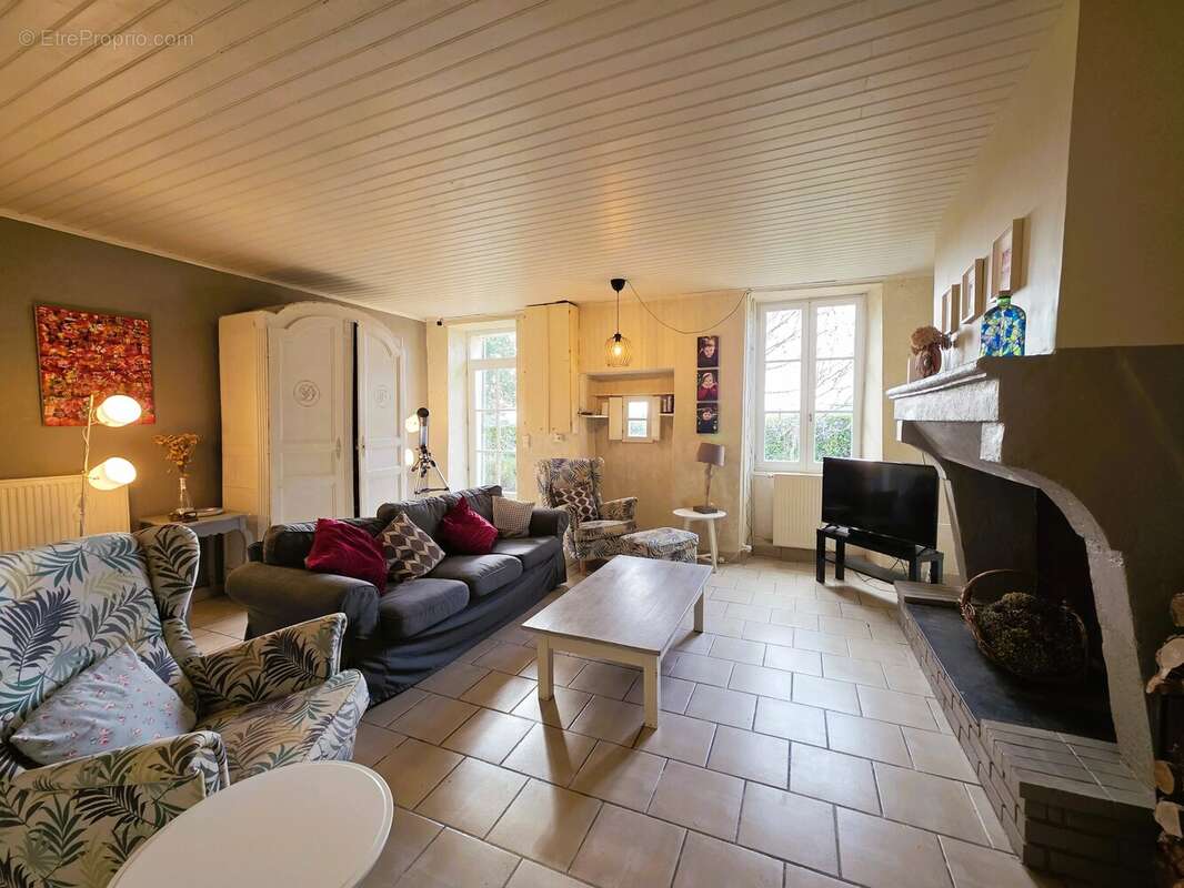 Maison à SAUVETERRE-DE-GUYENNE