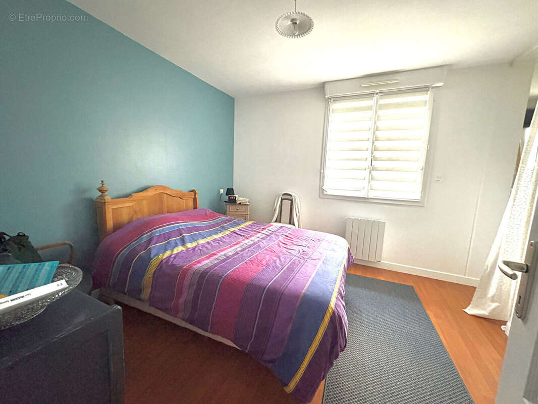 Maison à SAINT-DENIS-DE-GASTINES