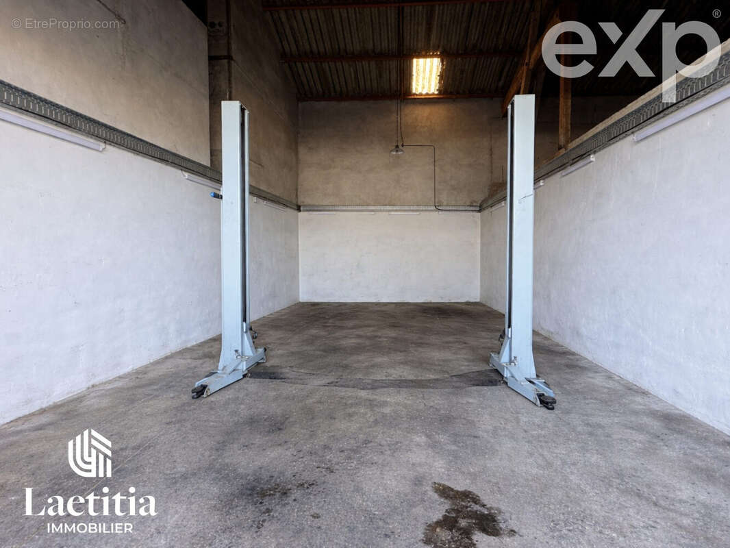 Commerce à SAINT-GEORGES-D'ESPERANCHE