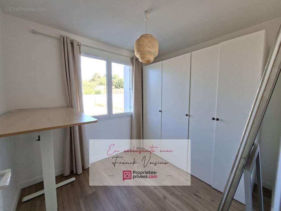 A VENDRE en Exclusivité aux Châtelliers Châteaumur, Sèvremont, maison de 68 m2 avec 1 chambre et 1 bureau sur une parcelle de 34 - photo 13