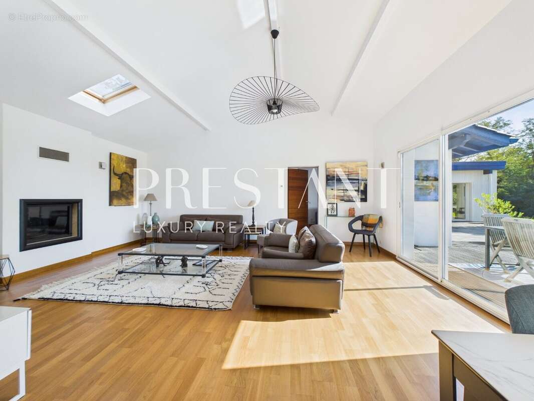 Bidart  Maison contemporaine avec piscine et vue montagne - photo 8
