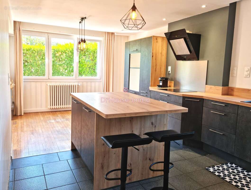 Maison 236 m² à Charmes  - photo 99
