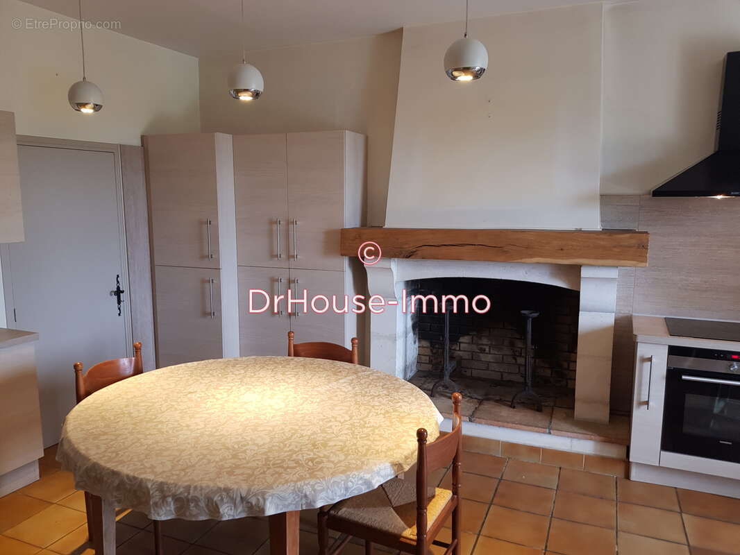 Maison 215 m² à Mensignac  - photo 401