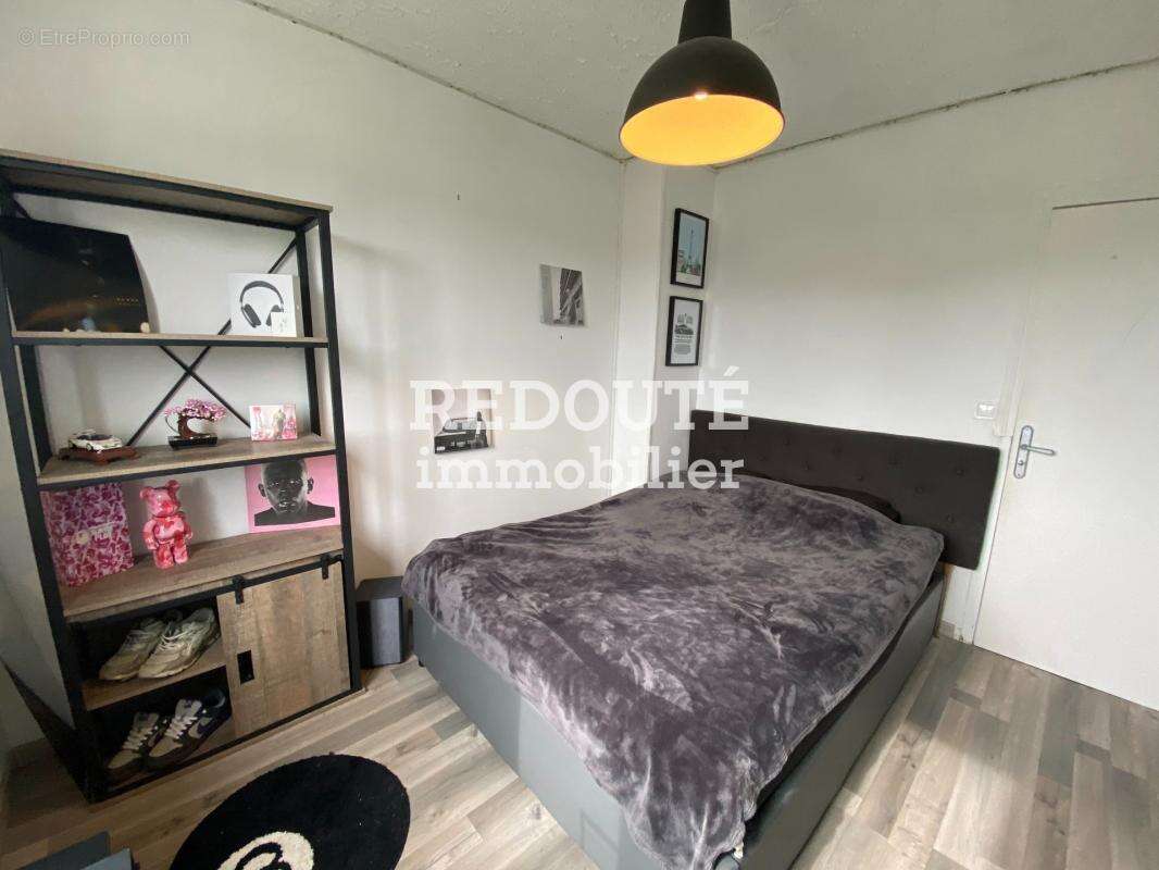 Maison T5 avec jardin et garages - photo 3