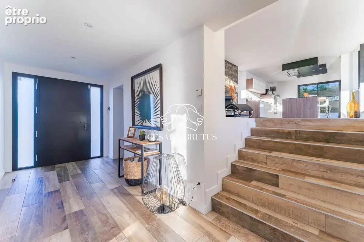 Maison 7 pièces 185 m² à vendre à Reyrieux (01600) - photo 7