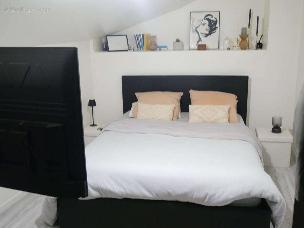 Maison à SAINT-ROMAIN-EN-JAREZ