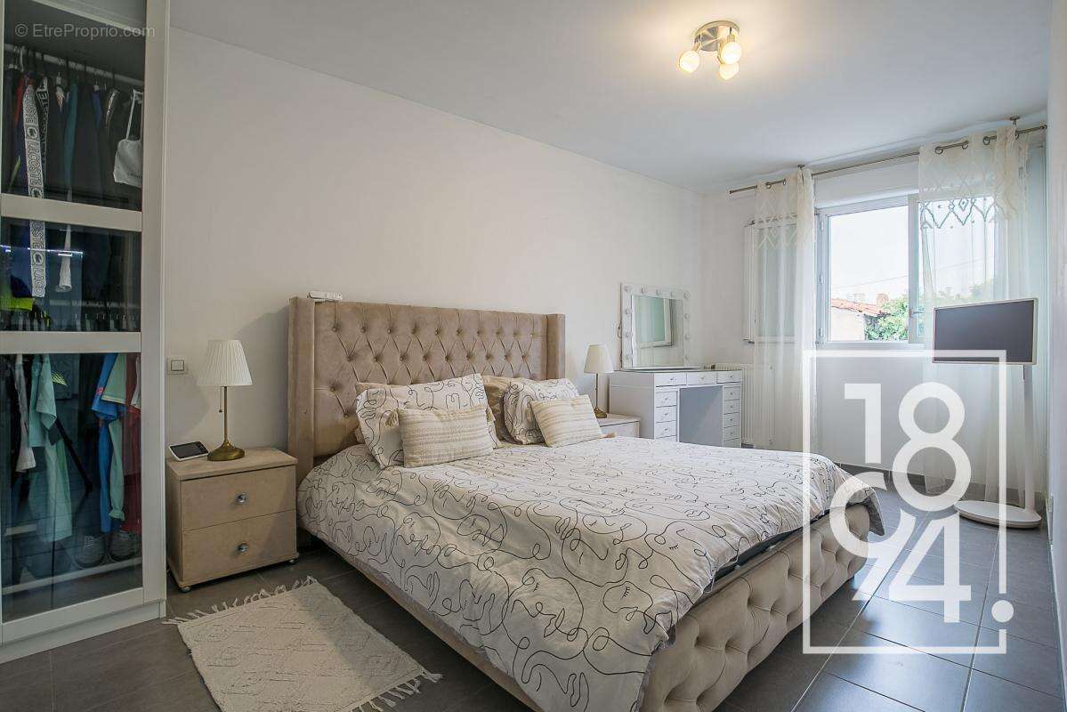 Appartement à MARSEILLE-10E