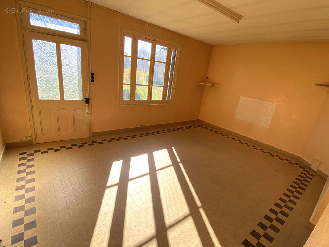 Maison à L'ABERGEMENT-DE-CUISERY