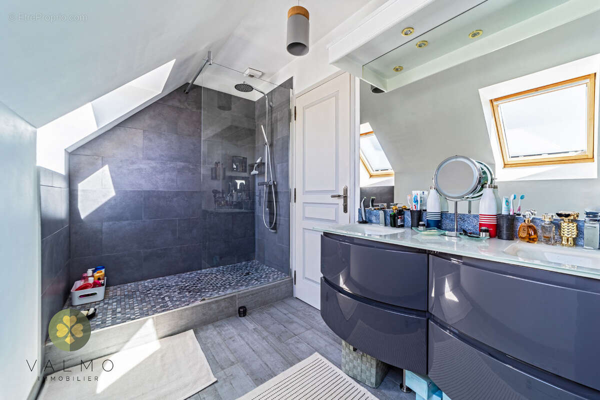 Maison individuelle 156 m2  avec piscine + sous-sol total - photo 18