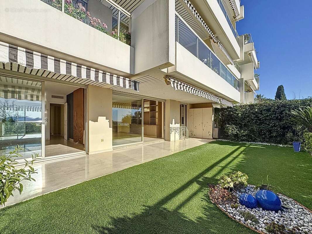 Appartement à LE CANNET