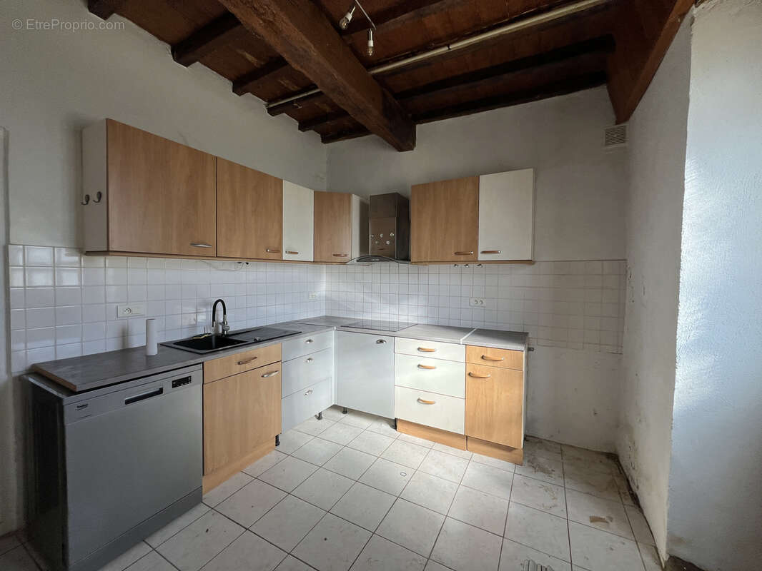 Maison à CASTERA-VERDUZAN