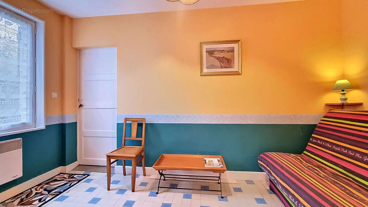 Maison à CHAMBON-SUR-LAC