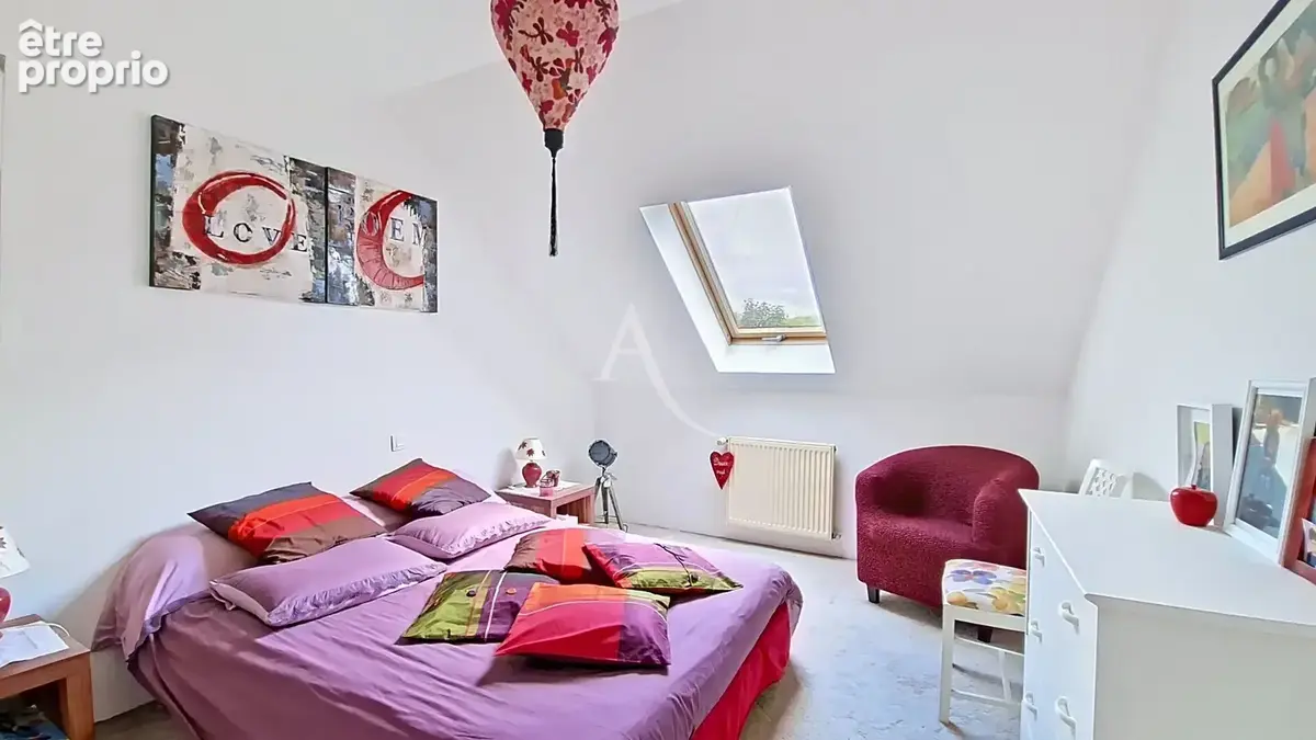 Briollay - Maison récente de plus de 220 m² avec de belles prestations - photo 7
