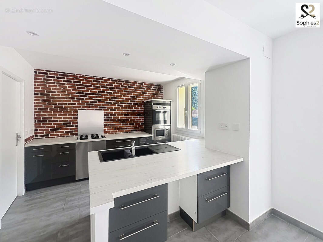 Maison 134 m² à Saint-Paul-De-Varces  - photo 8