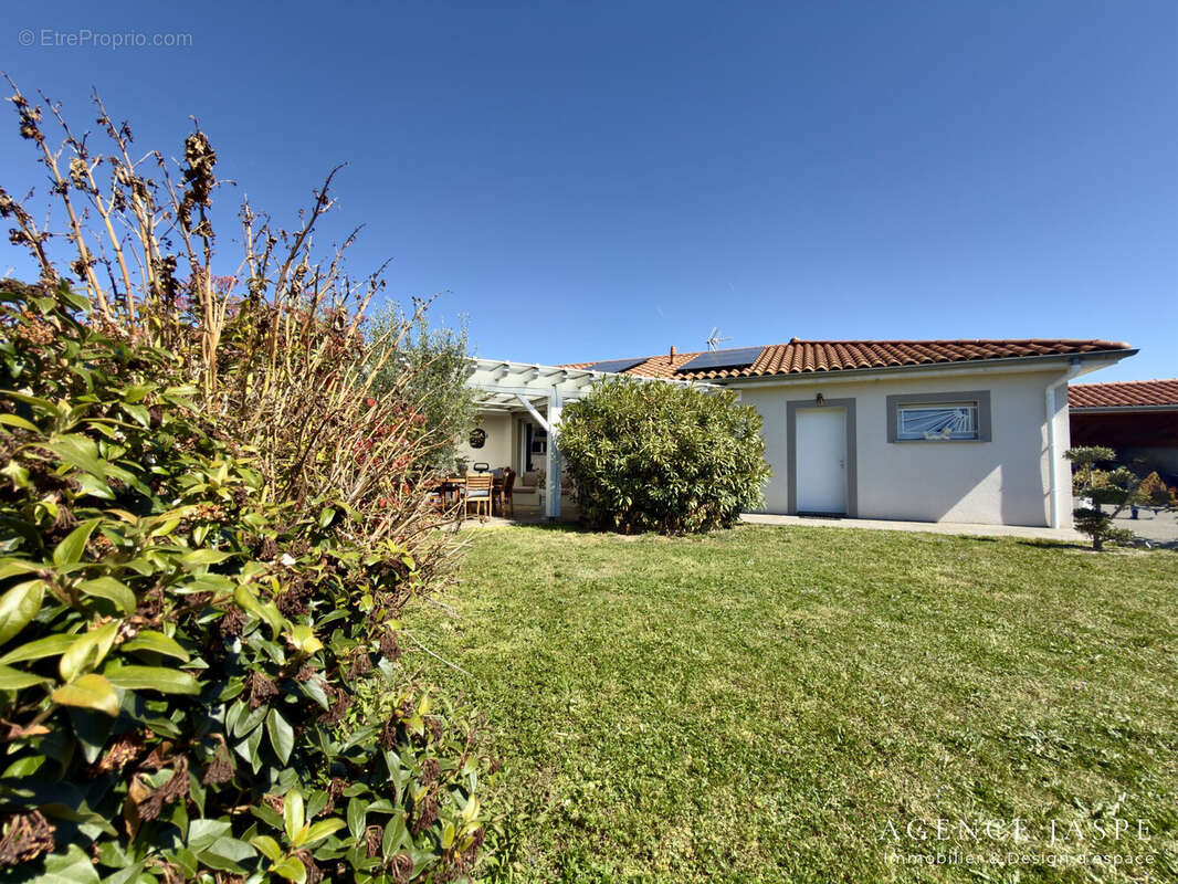 Maison à SAINT-CYPRIEN